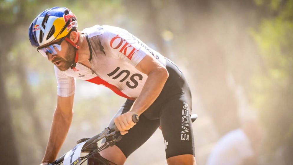 Lars Forster tritt in die Pedale (Archivaufnahme)