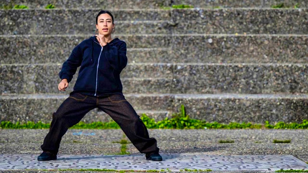 Sheila Silva has been dancing new style hip-hop, house, dancehall and afrobeat since she was a child - styles that characterize her dance. On Saturday (today) she will be the first woman to represent Switzerland at the Street Dance World Final in Los Angeles.