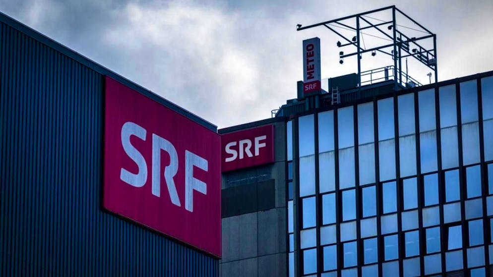 According to a survey, 40 percent of Swiss voters are currently in favor of a reduction in radio and television fees. (archive image)