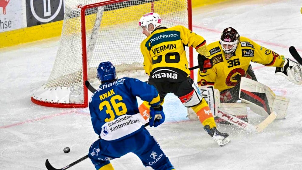 Simon Knak scores for the HCD