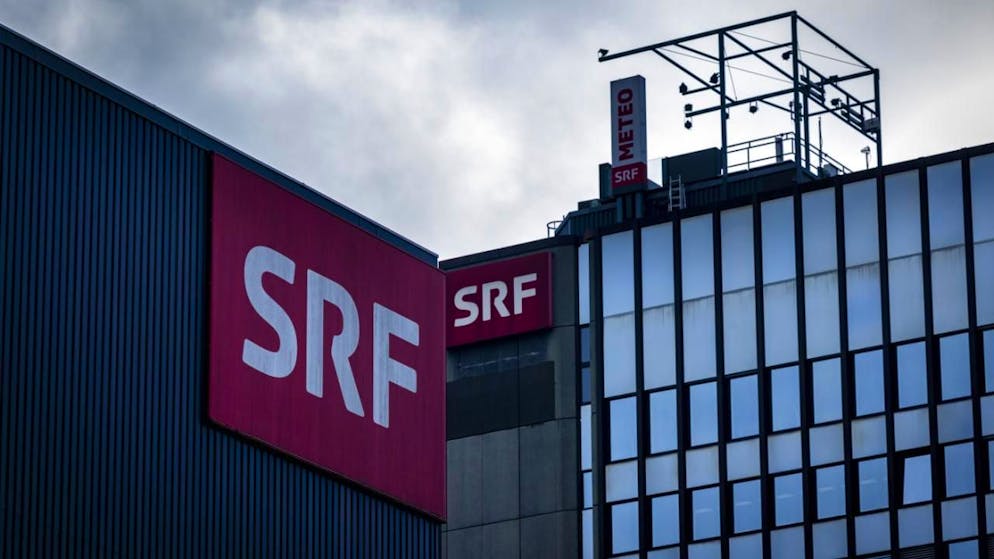 Umfrage setzt SRG unter Druck. Halbierungsinitiative kommt beim Volk bisher gut an