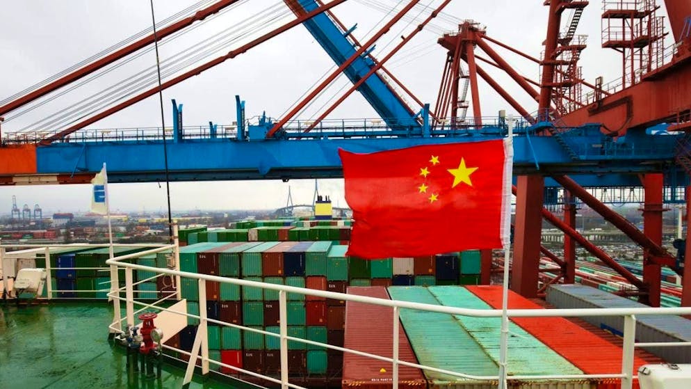 China sharply criticizes the latest tariff announcement by US President Donald Trump. (archive picture)