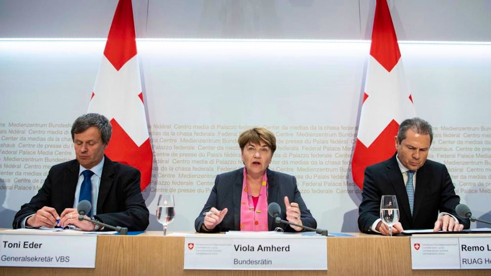 Eder insieme a Viola Amherd, ai tempi in cui era il braccio destro della consigliera federale.