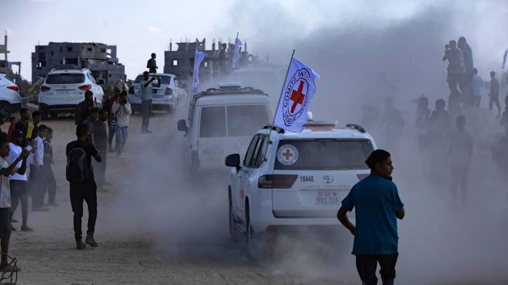 Veicoli della Croce Rossa a Gaza