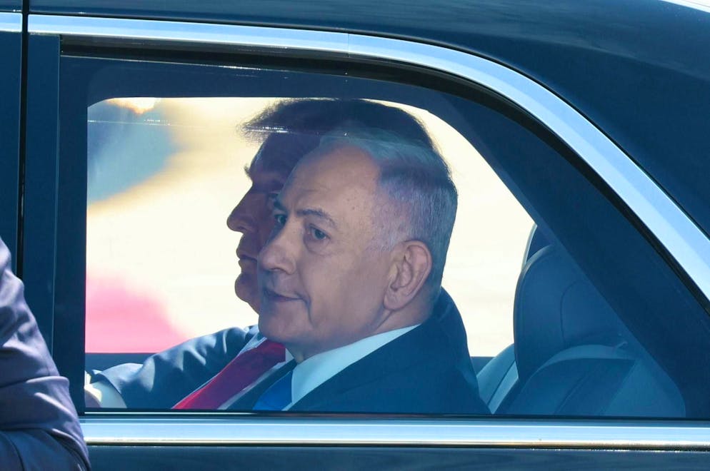 US President Donald Trump and Israeli Prime Minister Benjamin Netanyahu leave Tel Aviv airport together.