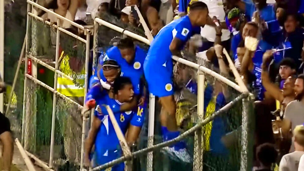 Curaçao celebrates FCZ player Livano Comenencia's goal.