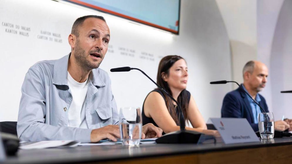 Mathias Reynard (conseiller d’Etat), Nadja Lonfat (travailleuse sociale à l’AVIT) et David Dandrès (directeur de l’AVIT) ont tiré un premier bilan réjouissant de l’action en cours qui sera pérennisée.