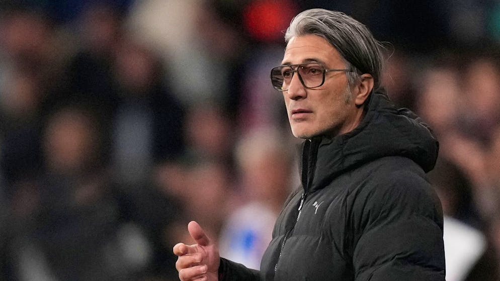 Wollte Slowenien gar nicht gewinnen?. Yakin staunt über Abwehrbollwerk: «Dass sie so defensiv stehen, können nur sie erklären»