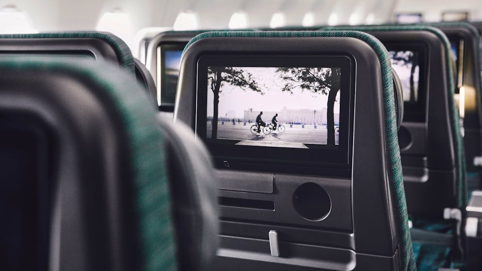 Holzklasse? Mit dem Spitzenreiter des Rankings fliegst du auch in der Economy Class komfortabel.