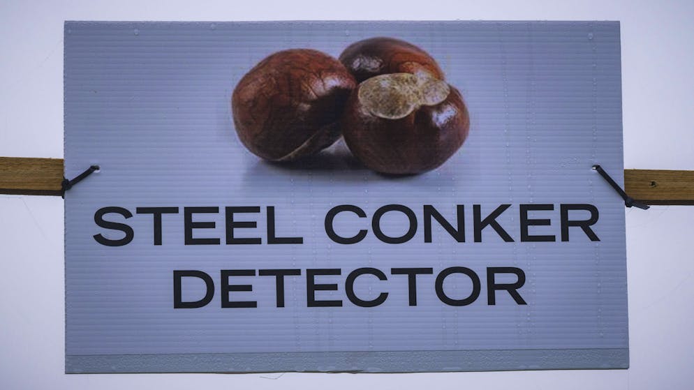 Aux championnats du monde de conker, on ne plaisante plus avec la sécurité.