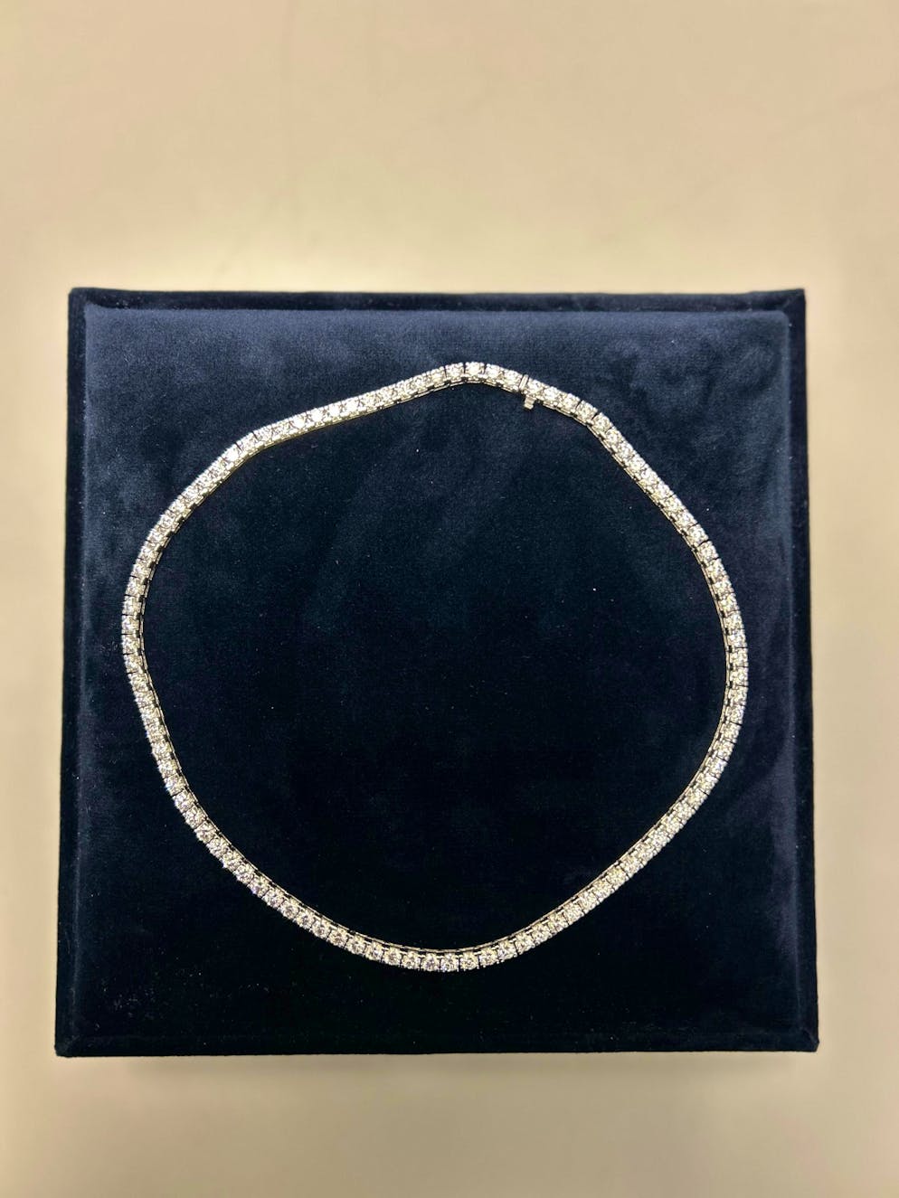 Ecco il collier sequestrato