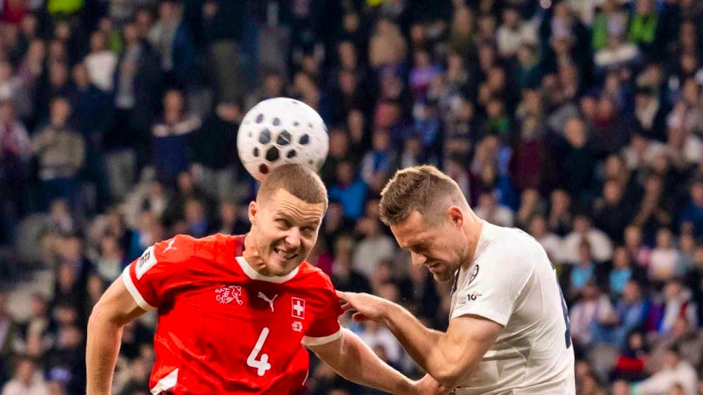 Elvedi strong, alternative for Embolo wanted - Gallery. Rock in the surf: Nico Elvedi (left) is an important reason why Schwizer won twice in the two away matches in October