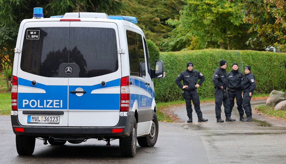 Tagelange Suche nach Grundschüler: Leiche im Wald gefunden - Gallery. Tagelang hatten zahlreiche Einsatzkräfte fieberhaft nach dem achtjährigen Fabian gesucht.