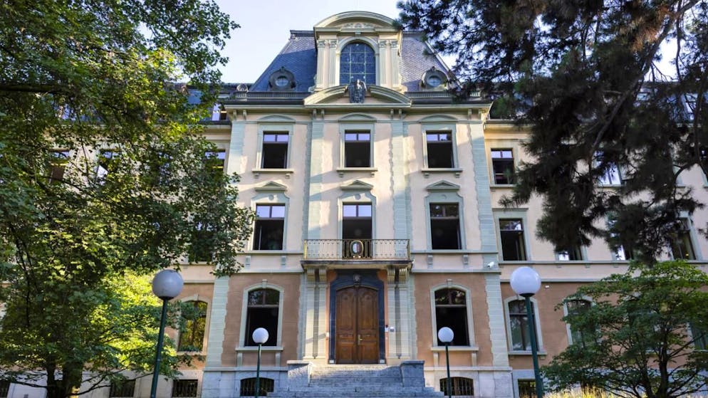 Le Tribunal cantonal valaisan doit statuer sur une double affaire en lien avec des enfants de moins de 16 ans au moment des faits (photo d'illustration).