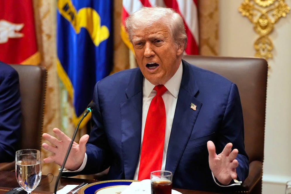 Donald Trump a aussi exhorté mardi le Hamas à restituer les corps des otages décédés à Gaza. 