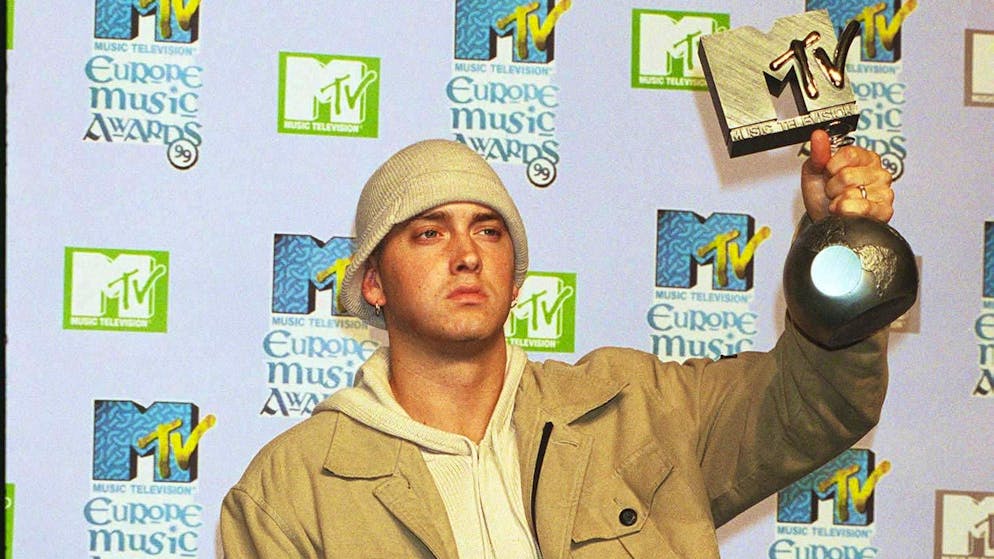 Eminem con un premio MTV europeo.