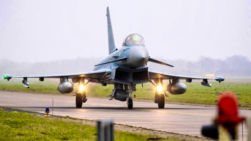 ARCHIVE - A Eurofighter Typhoon fighter aircraft of the German Air Force drives over the tarmac at Wittmundhafen Air Base. Photo: Hauke-Christian Dittrich/dpa