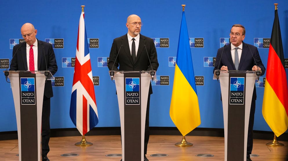 John Healey, Denys Shmyhal e Boris Pistorius.