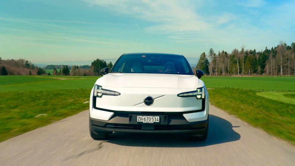 Nur zwei andere Elektroautos haben sich 2024 besser verkauft als der Volvo EX30.
