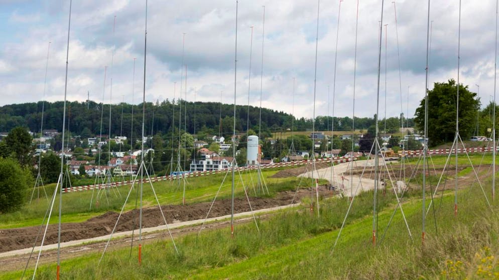 Die Zahl der Gebäude und versiegelten Flächen ausserhalb der Bauzone darf gegenüber Ende September 2023 noch um zwei Prozent zunehmen. Das hat der Bundesrat entschieden. (Archivbild)