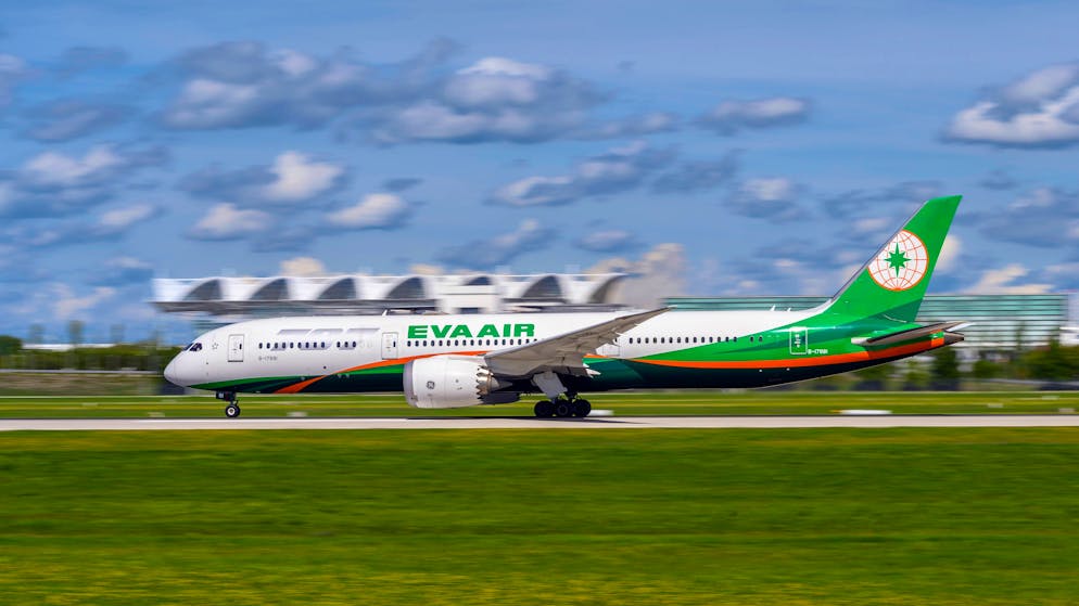 Eine Flugbegleiterin von Eva Air ist nach einem 13-stündigen Nonstop-Flug verstorben.