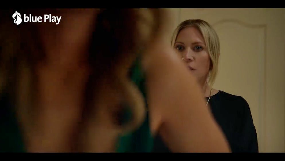 Margo zieht mal eben vor einer Fremden blank – Sophie ist ein bisschen schockiert.