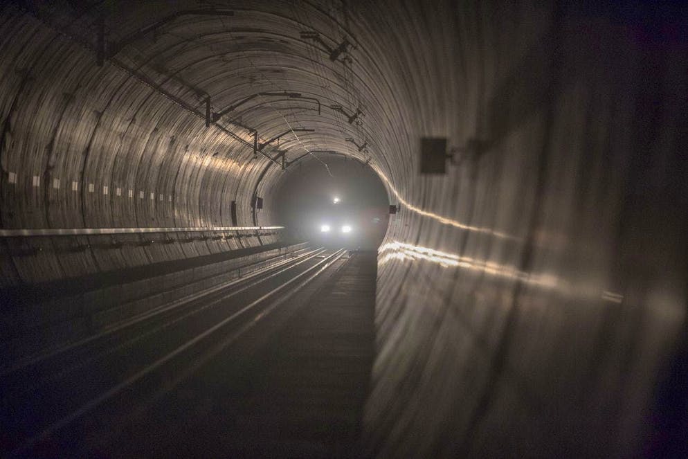 A freight train was stuck in the Gotthard Base Tunnel on Wednesday afternoon. (symbolic image)