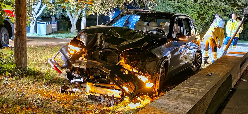 Im September kamen bei einem Unfall in Glattbrugg ZH zwei Personen ums Leben. Der 19-jährige Fahrer wurde verhaftet.