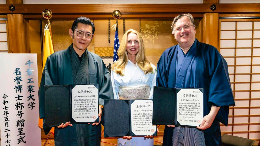 Reid Hoffman (rechts) hat mit PayPal und Linked-In Milliarden gemacht und unterstützt die humanistische Sache wie auch die Demokraten. Pam Bondi hatte zuletzt bei einer Anhörung behauptet, Hoffman tauche in den Epstein-Akten auf, ohne Beweise vorzulegen.