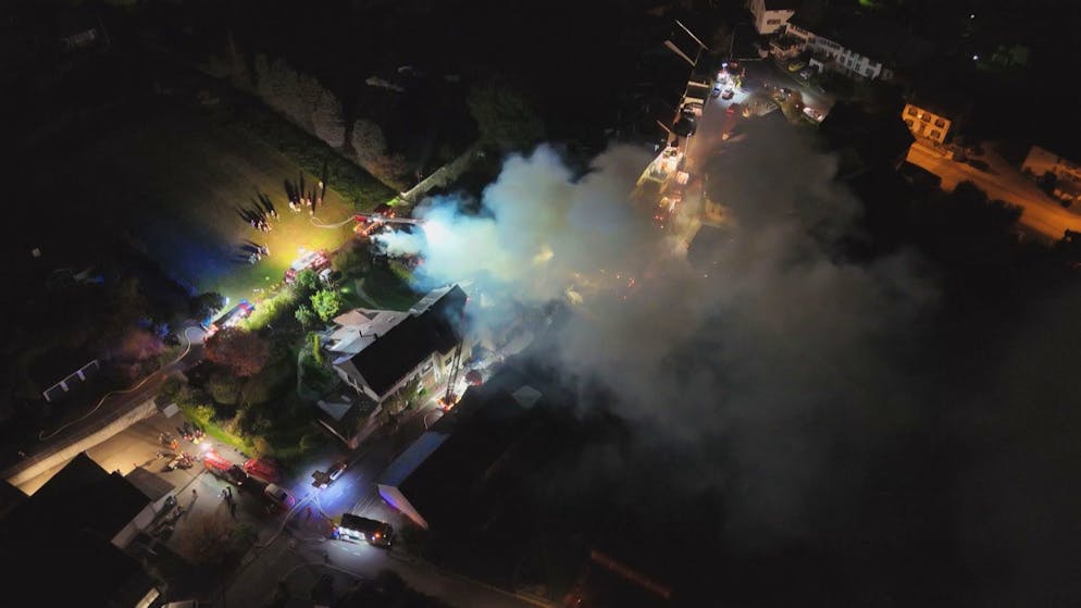 Brand Hallau 16. Oktober 2025. Am Donnerstagmorgen ist in Hallau SH ein Brand ausgebrochen. 