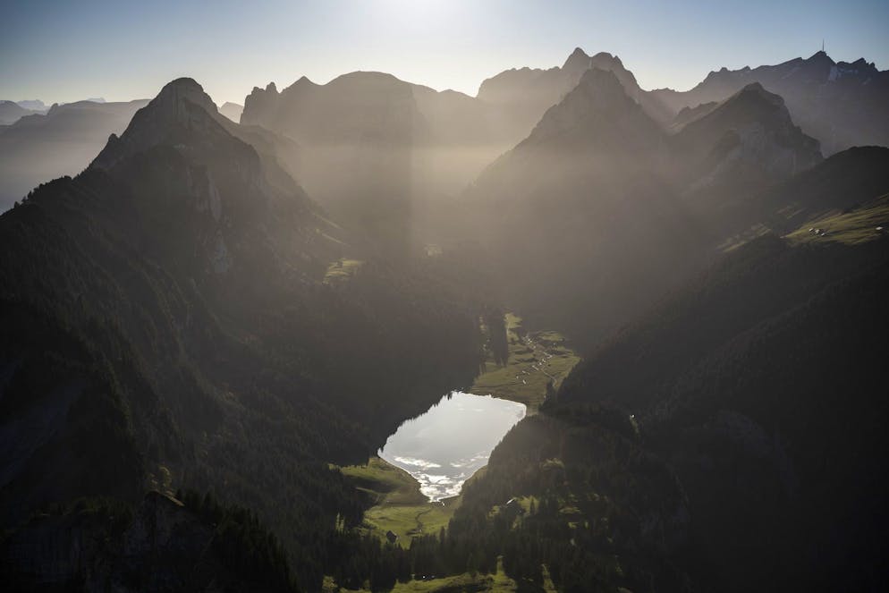 La recherche a mobilisé le secours alpin, deux maîtres-chiens, une équipe de drones de la police cantonale de St-Gall (photo prétexte). 