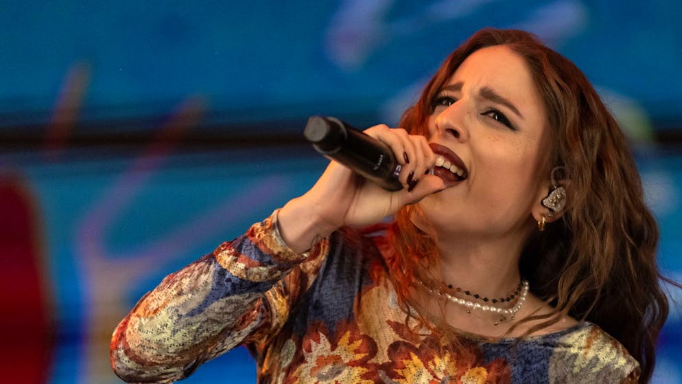 «Caramé». Dopo una pausa di quasi un anno, Angelina Mango torna e lo fa con un nuovo album