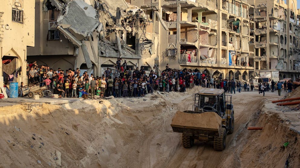 Medio Oriente. Turchi a Gaza per cercare i  corpi degli ostaggi. Hamas: «Vogliamo restituirli»