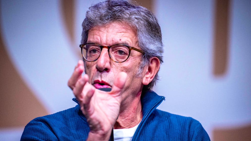 Michel Cymes profite de sa retraite pour faire ses débuts au théâtre dans «Secret(s) médical».