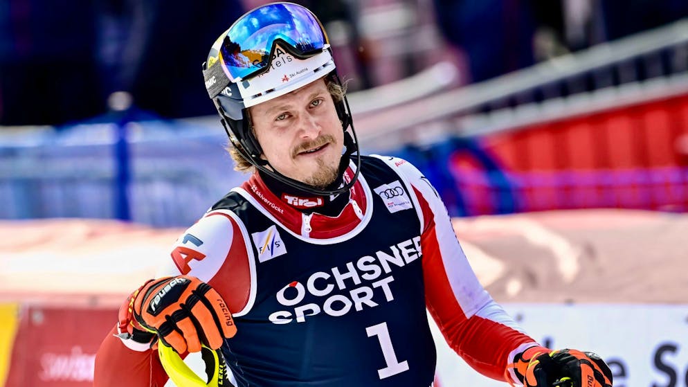 Manuel Feller critique les bosses artificielles de Sölden.