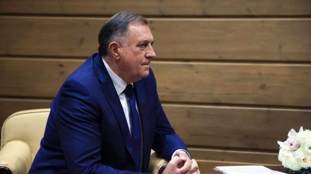 Milorad Dodik reste président de son parti. "Ma fin politique interviendra au moment où le peuple le dira, et non l'inquisition de Sarajevo", a-t-il déclaré samedi dans une interview (archives).