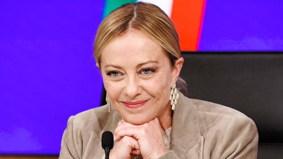 La stabilità del governo di Giorgia Meloni convince le agenzie di rating.