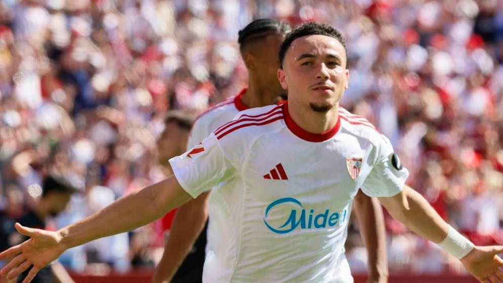 Ruben Vargas freut sich über sein Tor im Heimspiel des FC Sevilla gegen Mallorca