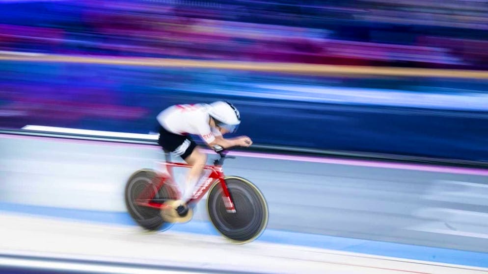 Flurina Rigling is faster than everyone else in the sprint.