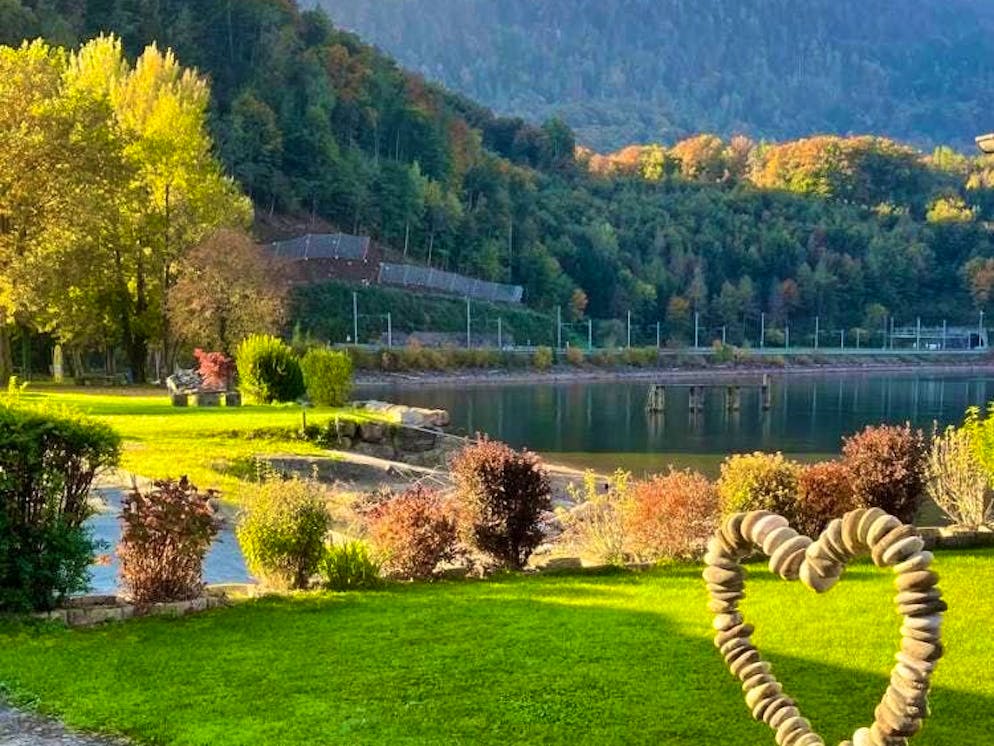 Autumn pictures 2025: These are the pictures of blue News readers. Camping on Lake Walen