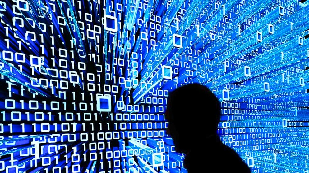 Swiss companies still have a lot to do when it comes to artificial intelligence. According to a study, many companies lack a well-developed AI infrastructure.(symbolic image)