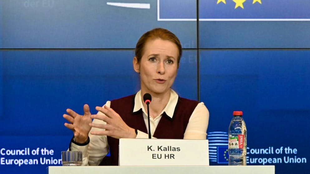 Die Hohen Vertreterin der Union für Außen- und Sicherheitspolitik, Kaja Kallas, spricht nach einem Außenministertreffen auf einer Pressekonferenz. Foto: Ansgar Haase/dpa