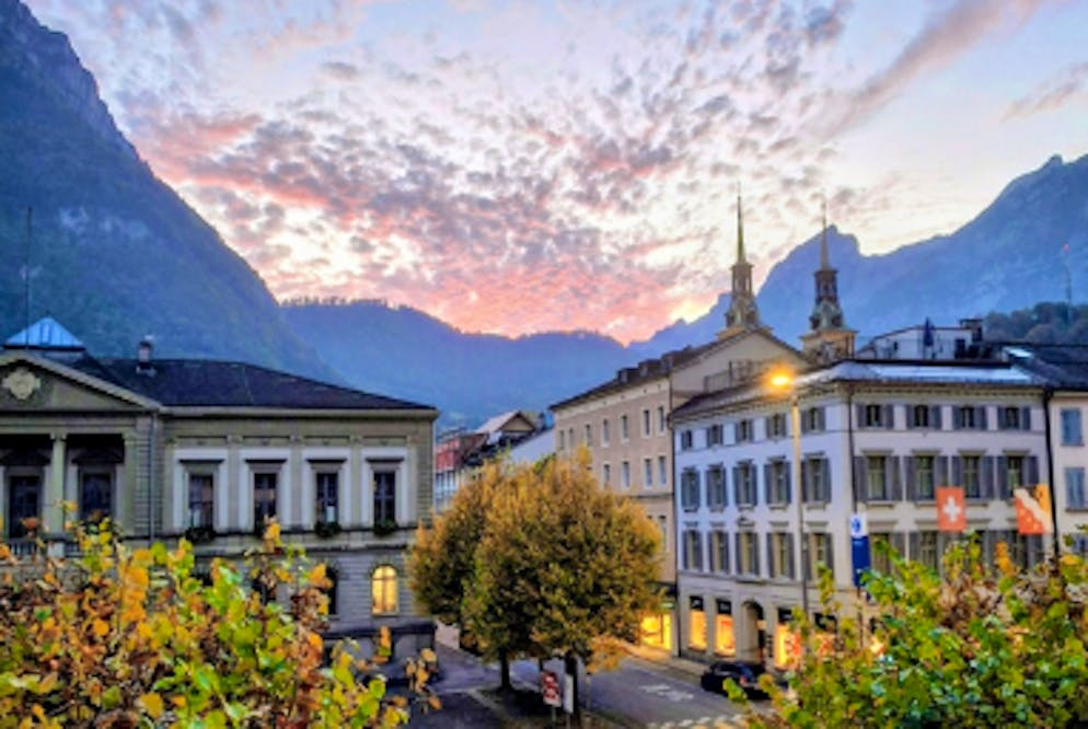 Herbstbilder 2025: Das sind die Bilder der blue News Leser*innen. Herbststimmung in Glarus. 