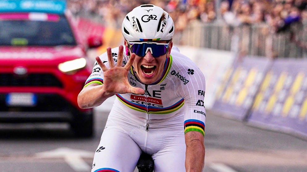 Tadej Pogacar n’a une fois de plus laissé que des miettes à ses adversaires.