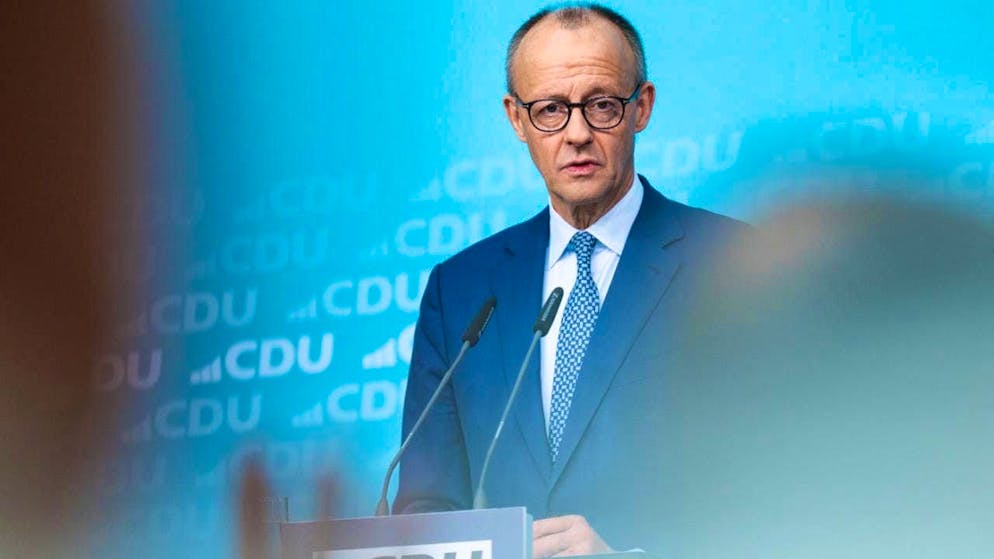 Federal Chancellor Friedrich Merz (CDU) speaks at a press conference at the end of the closed meeting of the CDU Presidium. Photo: Christophe Gateau/dpa