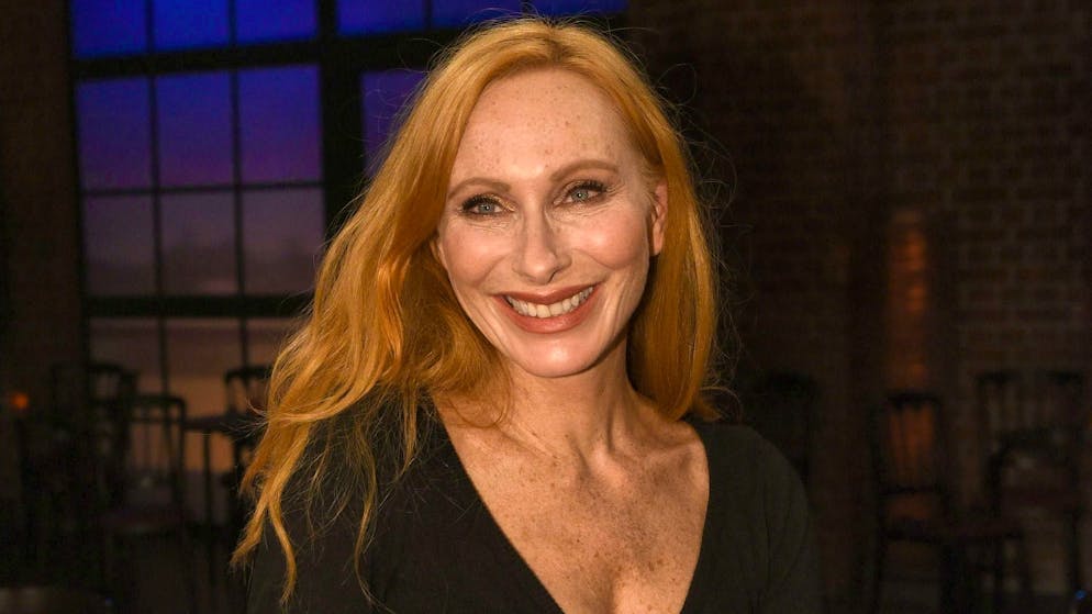 Actress Andrea Sawatzki talks about traumatic experiences in her childhood in an interview.