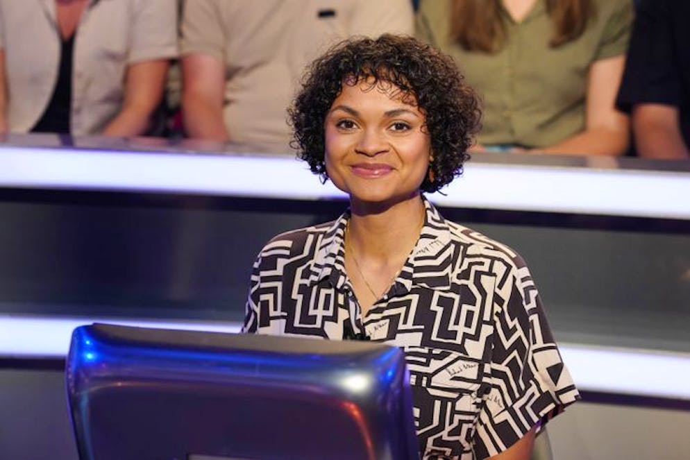 «WWM»-Jauch wird beleidigt. Nathalie Schön ist Architektin und Yoga-Lehrerin in Elternzeit. Die Kandidatin aus dem hessischen Bad Nauheim ging mit 32'000 Euro.