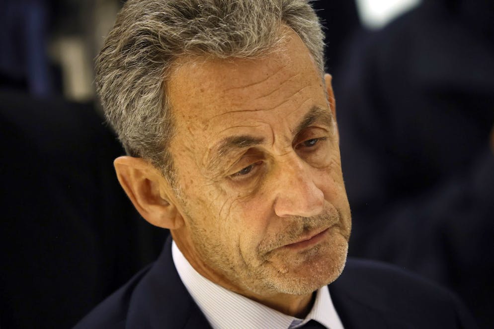 Dès qu'il aura été écroué à la prison de la Santé, autour de laquelle un important dispositif de sécurité doit être déployé, les avocats de Nicolas Sarkozy déposeront une demande de mise en liberté.
