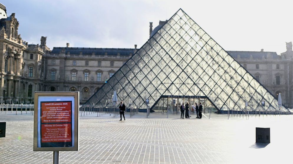 Francia. Colpo da 88 milioni al Louvre: caccia ai ladri e bufera sulla sicurezza