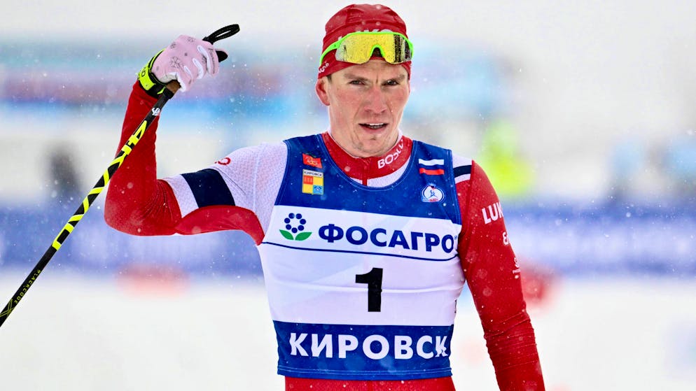 En ski de fond, Alexander Bolshunov ne pourra pas défendre ses titres olympiques.